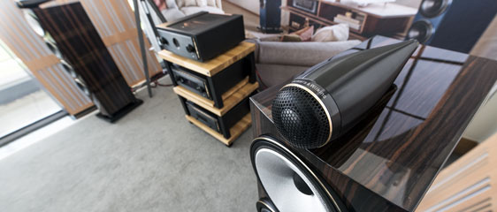 Bowers & Wilkins / Marantz