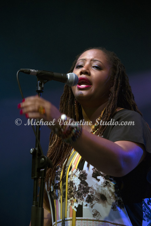 Lalah Hathaway