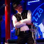 Tom Browne @ the PizzaExpress Jazz Club (click to go to his page)