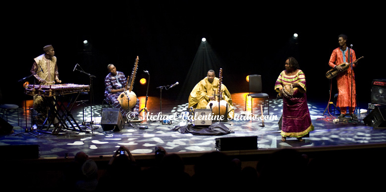 Toumani Diabaté and Trio Kali (with Hawa Kasse Mady Diabaté)