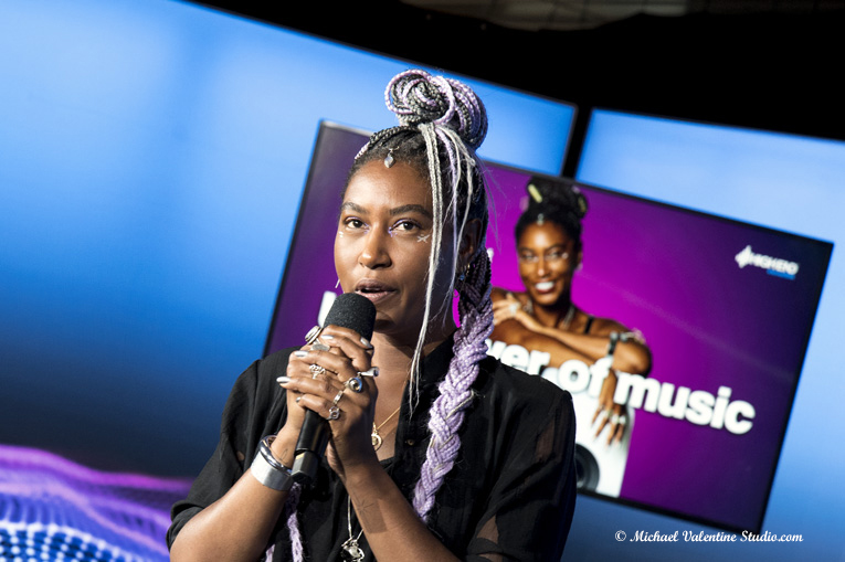 Press conference with Dominique Fils-Aim&Atilde;&copy;