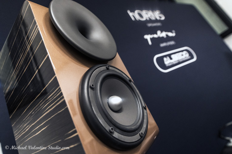 hORNS Speakers, Qualiton Amplifiers & Albedo Pure Silver Connections + Len HI-FI