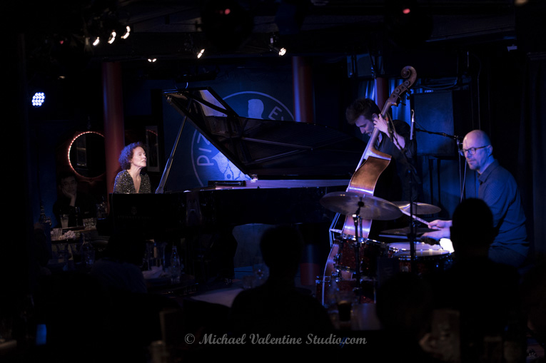 Lynne Arriale & Band