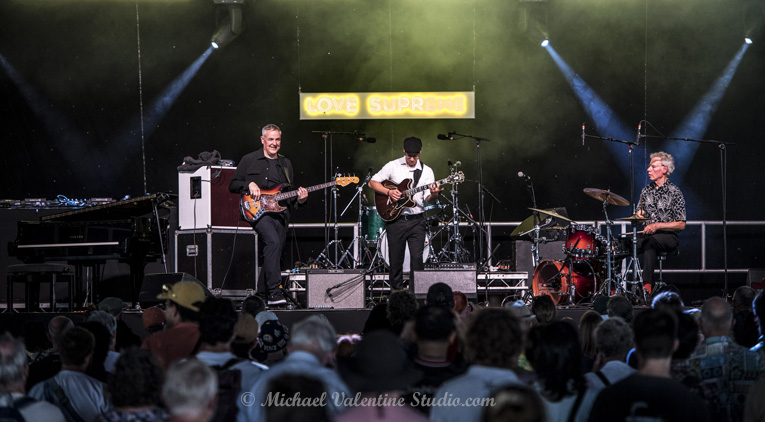 Pete Roth Trio featuring Bill Bruford