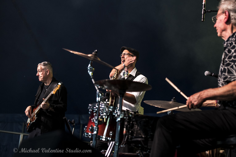 Pete Roth Trio featuring Bill Bruford