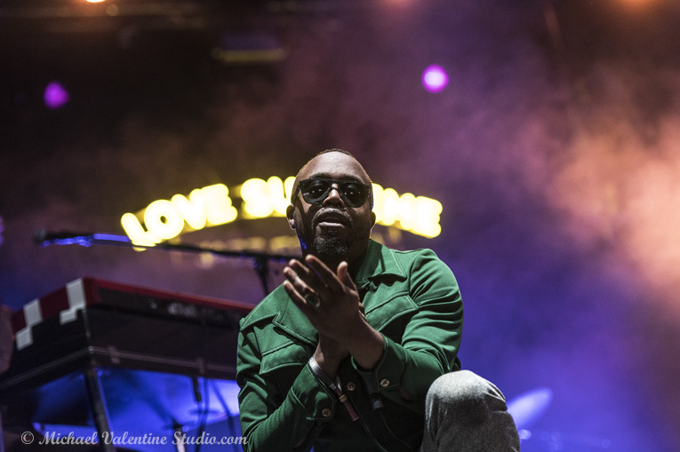 Durand Jones & The Indications